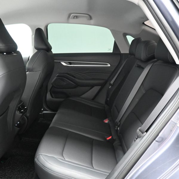 Proton S70 1.5T PREMUIM AT (2024) - Image 11