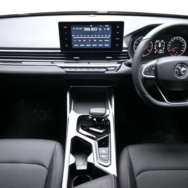 Proton S70 1.5T PREMUIM AT (2024) - Image 7