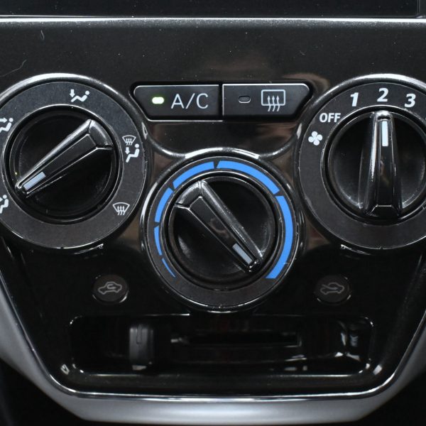 Perodua Axia 1.0 AV Auto MT (2021) - Image 19