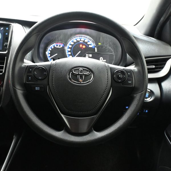 Toyota Yaris 1.5 E AT (2023) - Image 18