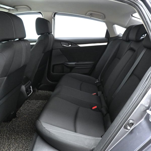 Honda Civic 1.8 S AT (2020) - Image 13