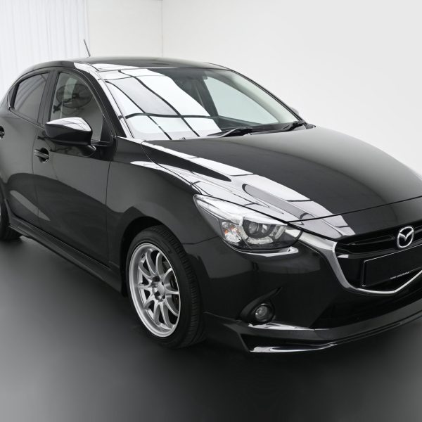 Mazda 2 Hatchback 1.5 Hatchback with LED Lamp AT (2017) - Image 3