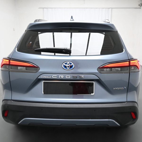 Toyota Corolla Cross 1.8 Hybrid Auto AT (2022) - Image 11