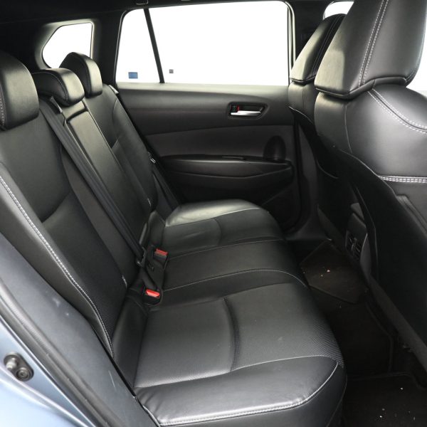 Toyota Corolla Cross 1.8 Hybrid Auto AT (2022) - Image 16