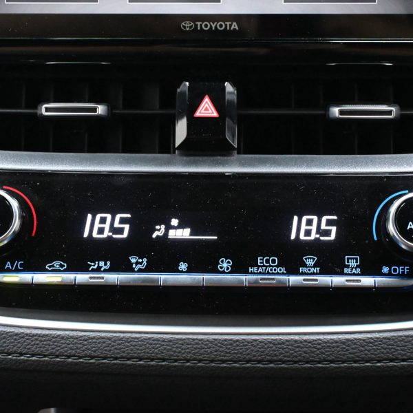 Toyota Corolla Cross 1.8 Hybrid Auto AT (2022) - Image 20