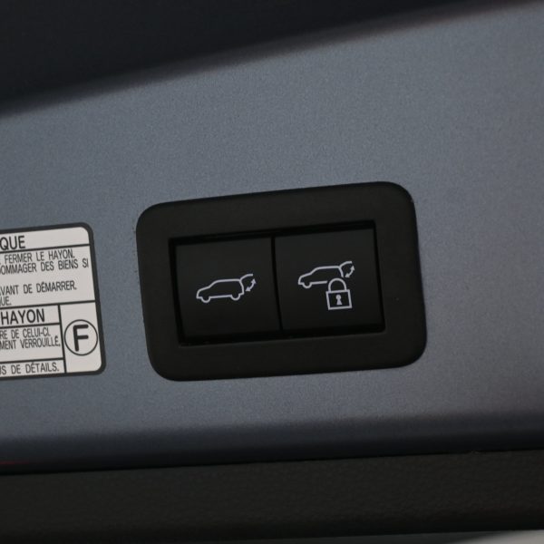 Toyota Corolla Cross 1.8 Hybrid Auto AT (2022) - Image 7