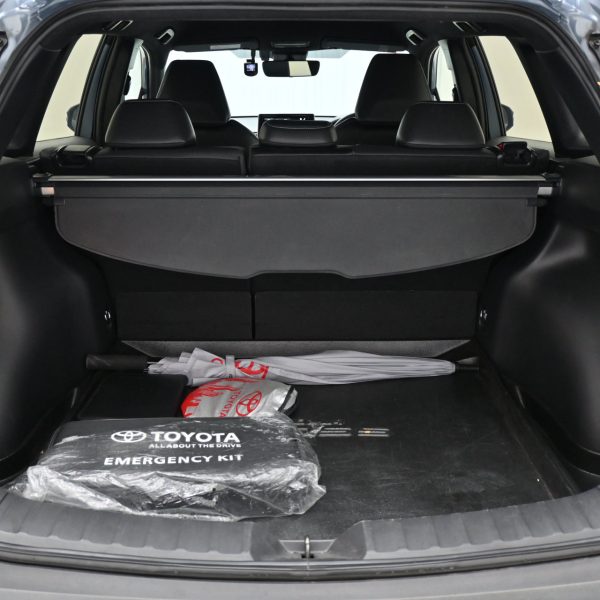 Toyota Corolla Cross 1.8 Hybrid Auto AT (2022) - Image 8