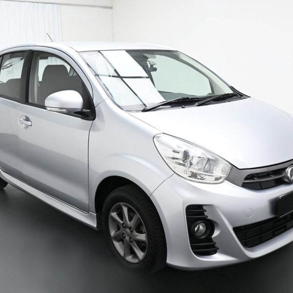 Perodua Myvi M600 Hatch 5dr SE Auto 4sp FWD 1.5i AT (2014) - Image 3