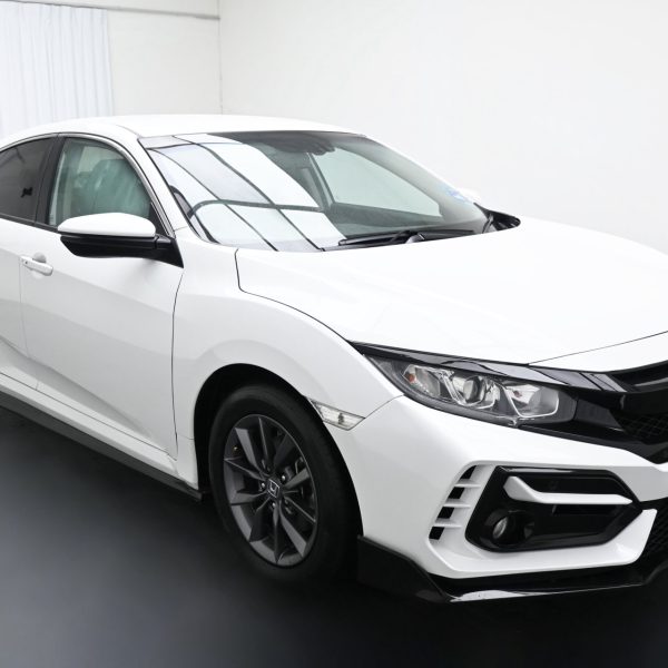 Honda Civic FC 1.8 S Auto AT (2021) - Image 3
