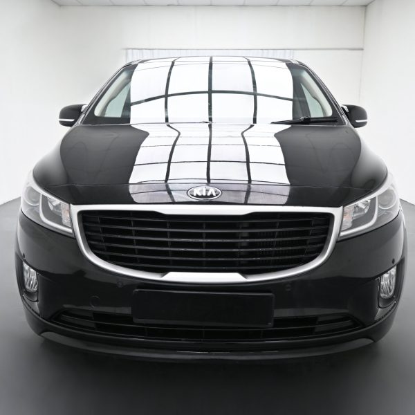Kia Grand Carnival 2.2D KX AT (2018) - Image 2