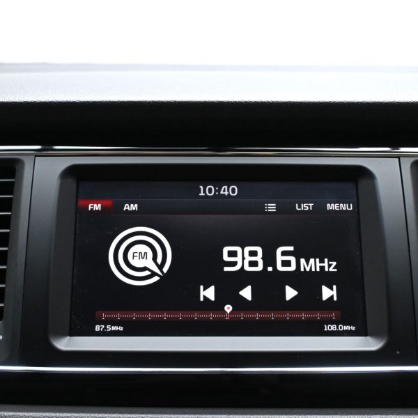 Kia Grand Carnival 2.2D KX AT (2018) - Image 17