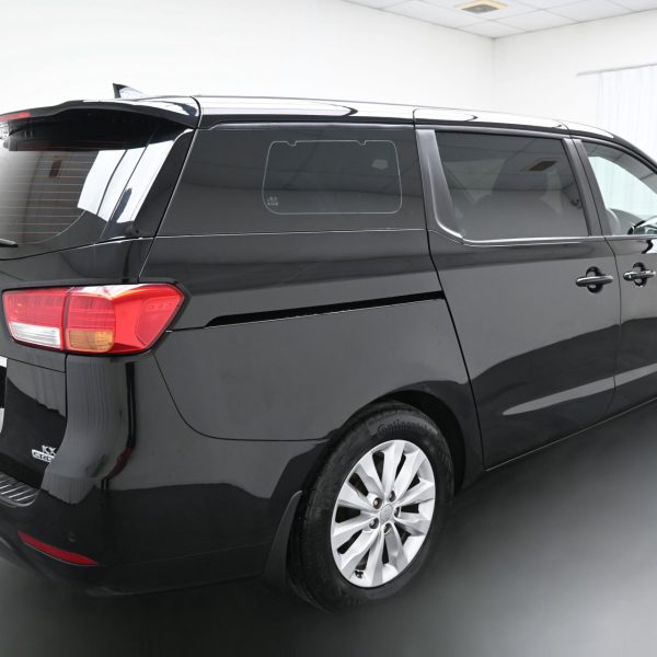 Kia Grand Carnival 2.2D KX AT (2018) - Image 10