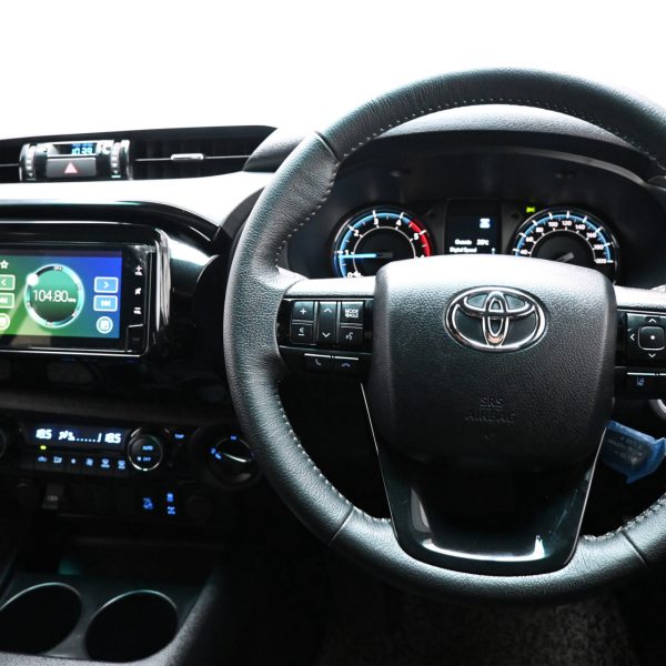 Toyota Hilux Double Cab 2.8 Rogue Auto 4x4 Revo N80 Facelift 2 AT (2022) - Image 18