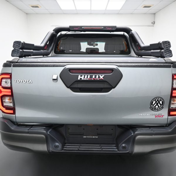 Toyota Hilux Double Cab 2.8 Rogue Auto 4x4 Revo N80 Facelift 2 AT (2022) - Image 8