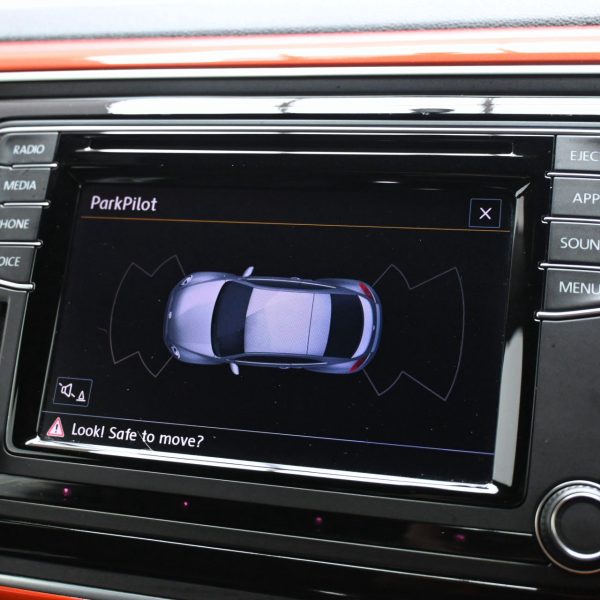 Volkswagen Beetle 1.2 TSI Sport AT (2018) - Image 5