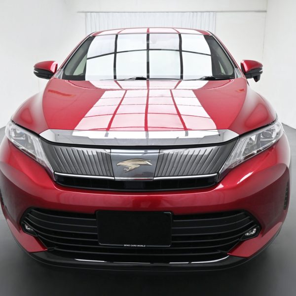 Toyota Harrier 2.0 Elegance Facelift AT (2018) - Image 2