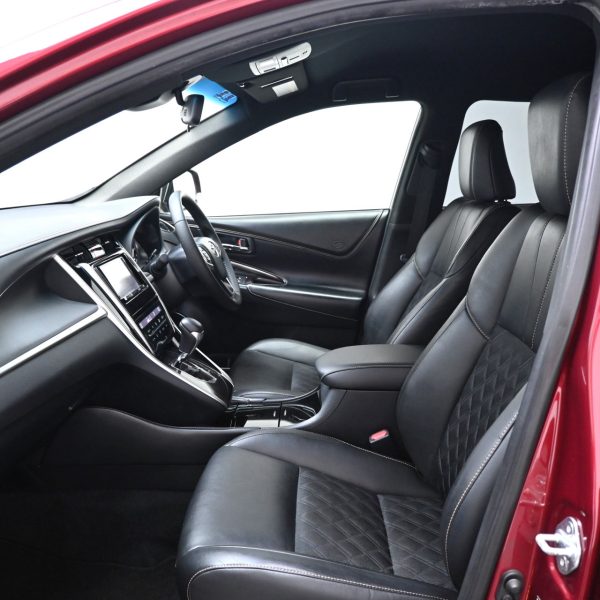 Toyota Harrier 2.0 Elegance Facelift AT (2018) - Image 13