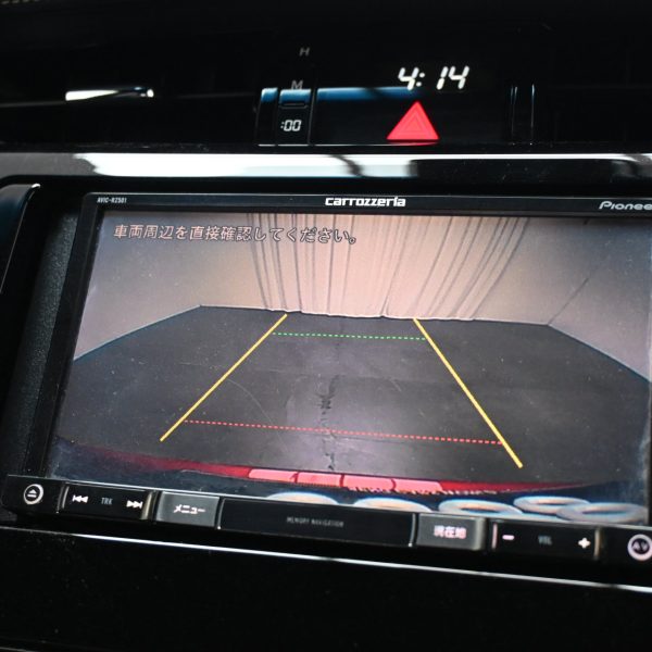 Toyota Harrier 2.0 Elegance Facelift AT (2018) - Image 4