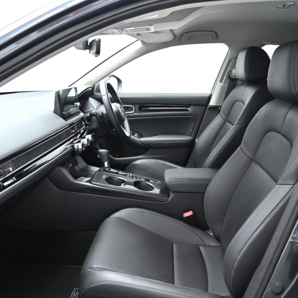 Honda Civic 1.5 V Auto AT (2023) - Image 14