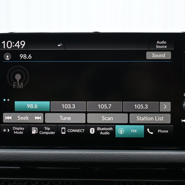 Honda Civic 1.5 V Auto AT (2023) - Image 18