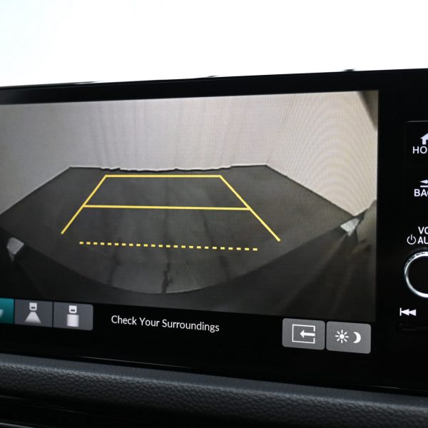 Honda Civic 1.5 V Auto AT (2023) - Image 6