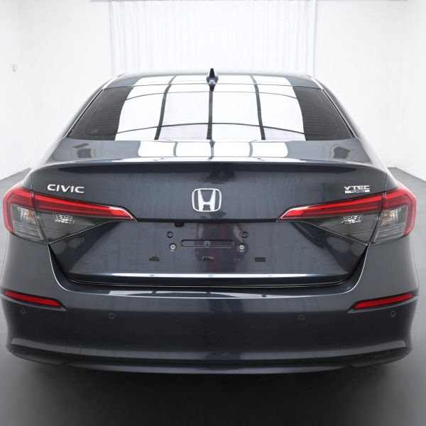 Honda Civic 1.5 V Auto AT (2023) - Image 10