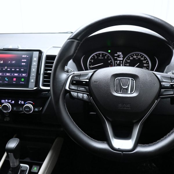Honda City 1.5 V-Sensing Auto AT (2021) - Image 18