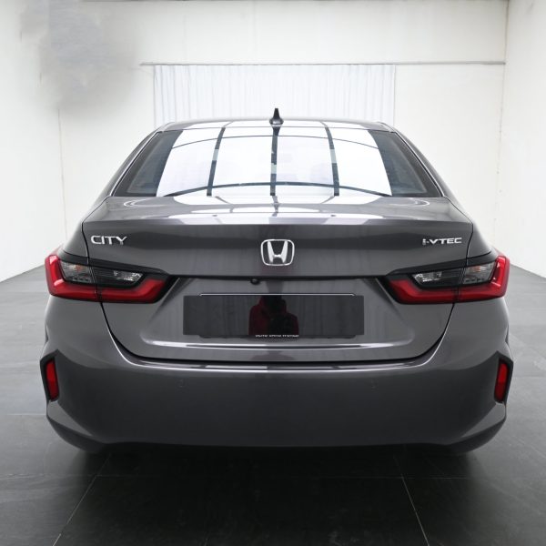 Honda City 1.5 V-Sensing Auto AT (2021) - Image 8