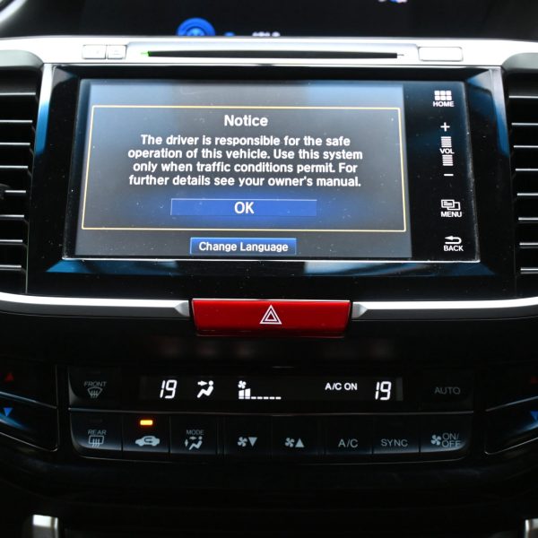 Honda Accord Sedan 4dr VTi-L Auto 5sp FWD 2.4i AT (2016) - Image 17