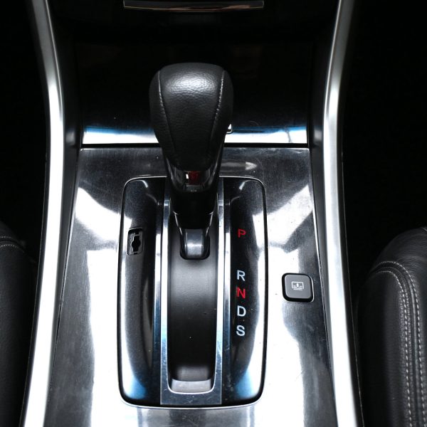 Honda Accord Sedan 4dr VTi-L Auto 5sp FWD 2.4i AT (2016) - Image 18