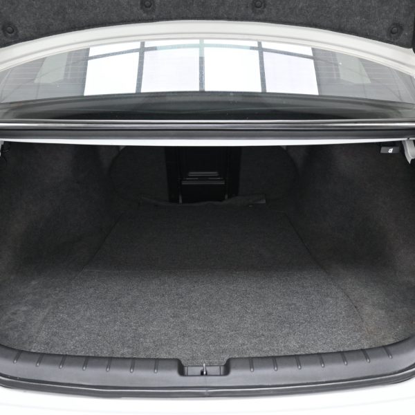 Honda Accord Sedan 4dr VTi-L Auto 5sp FWD 2.4i AT (2016) - Image 6