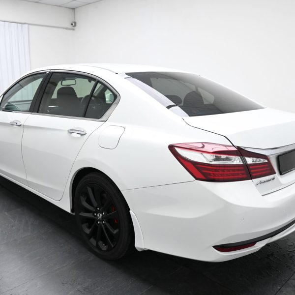 Honda Accord Sedan 4dr VTi-L Auto 5sp FWD 2.4i AT (2016) - Image 8