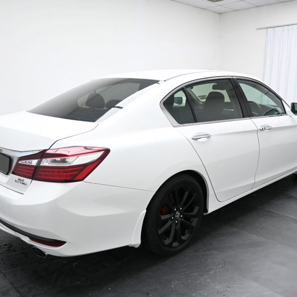 Honda Accord Sedan 4dr VTi-L Auto 5sp FWD 2.4i AT (2016) - Image 10