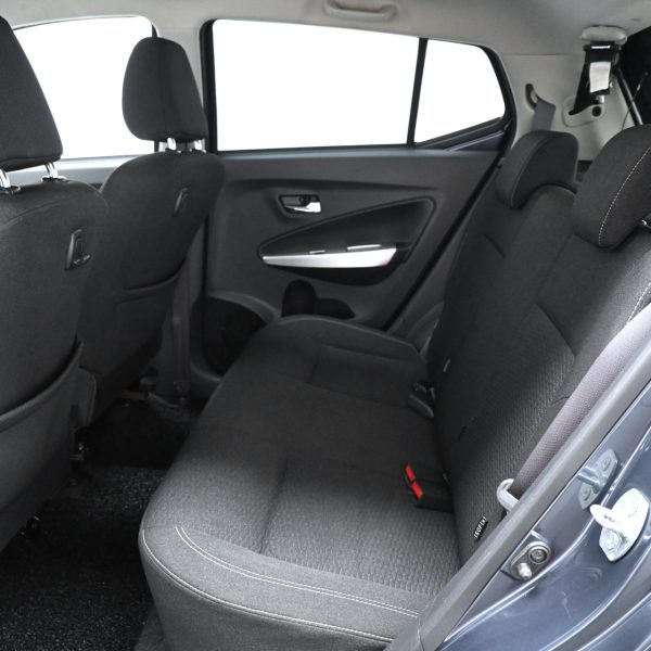 Perodua Axia 1.0 SE Auto AT (2021) - Image 12