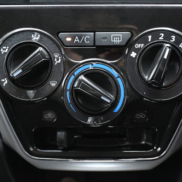 Perodua Axia 1.0 SE Auto AT (2021) - Image 14