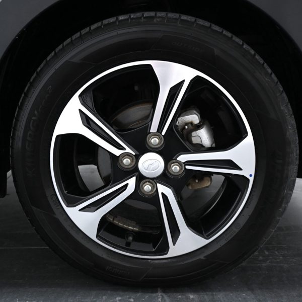 Perodua Axia 1.0 SE Auto AT (2021) - Image 4