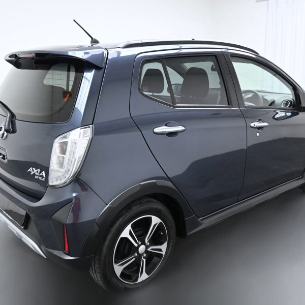 Perodua Axia 1.0 SE Auto AT (2021) - Image 7