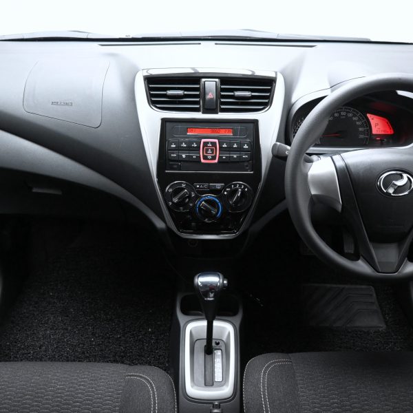 Perodua Axia 1.0 SE Auto AT (2021) - Image 8