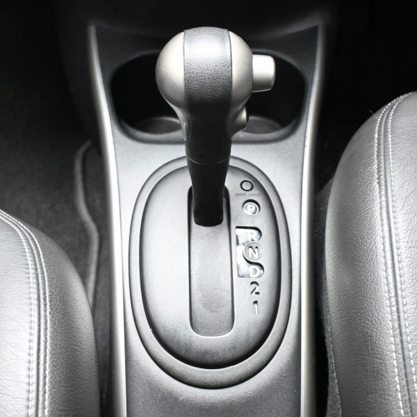 Nissan Almera N17 Sedan 4dr VL Auto 4sp FWD 1.5i AT (2012) - Image 15