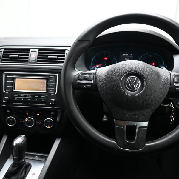 Volkswagen Jetta 1B Sedan 4dr TSI Sports Automati 7sp FWD 1.4DiTSI AT (2014) - Image 17