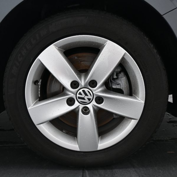Volkswagen Jetta 1B Sedan 4dr TSI Sports Automati 7sp FWD 1.4DiTSI AT (2014) - Image 5