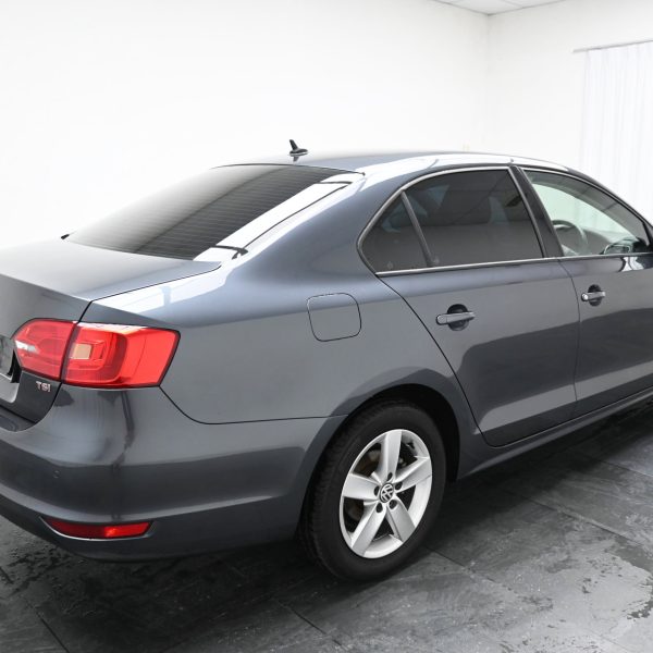 Volkswagen Jetta 1B Sedan 4dr TSI Sports Automati 7sp FWD 1.4DiTSI AT (2014) - Image 8