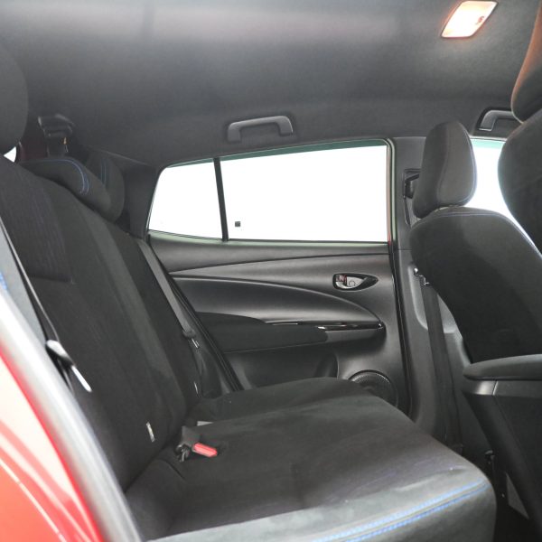 Toyota Yaris 1.5 E AT (2020) - Image 12