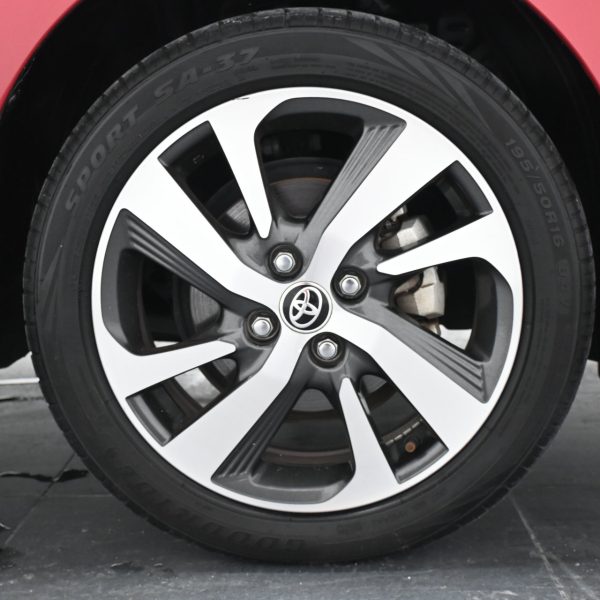Toyota Yaris 1.5 E AT (2020) - Image 5