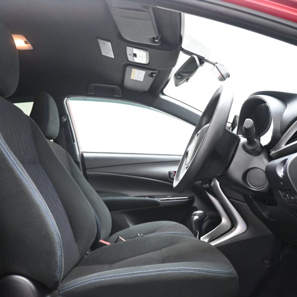 Toyota Yaris 1.5 E AT (2020) - Image 10