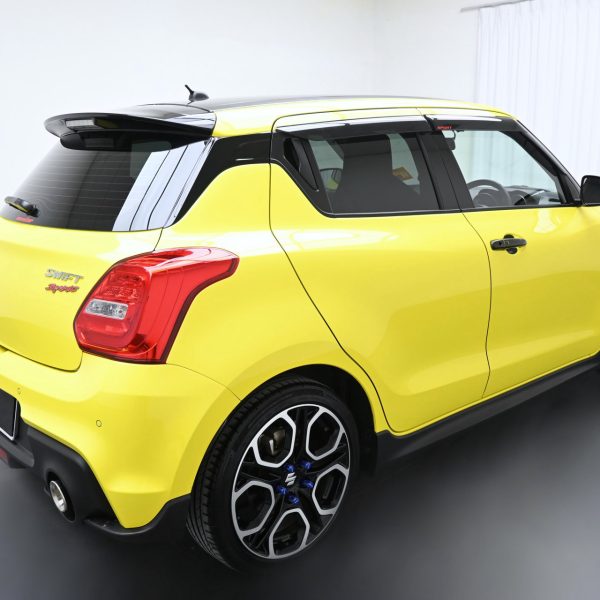 Suzuki Swift Sport SWIFT 1.4 SPORT AT (2023) - Image 11