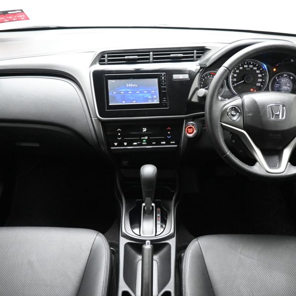 Honda City 1.5 V Auto AT (2019) - Image 12