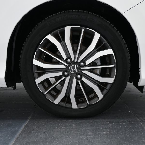 Honda City 1.5 V Auto AT (2019) - Image 8