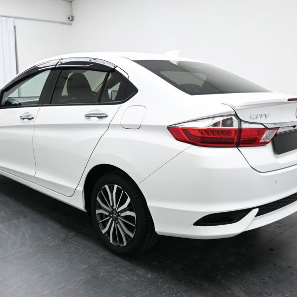 Honda City 1.5 V Auto AT (2019) - Image 9