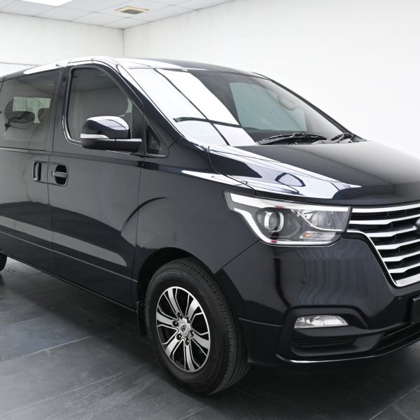 Hyundai Grand Starex 2.5 Royale Facelift AT (2019) - Image 3